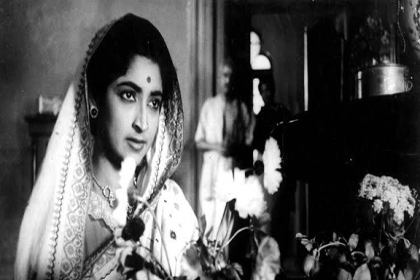 মণিহারা : নারীর পুঁজিরতির আখ্যান